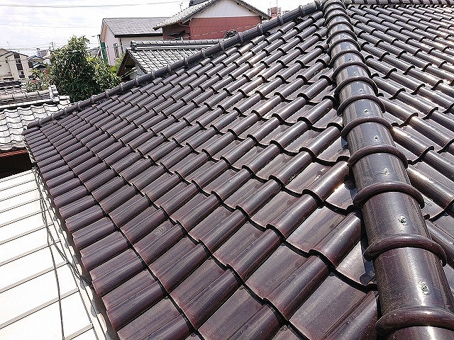瓦屋根の全体状況